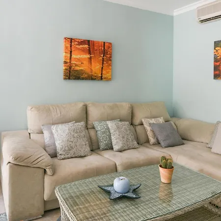 Apartamento Cozy In With Kitchen